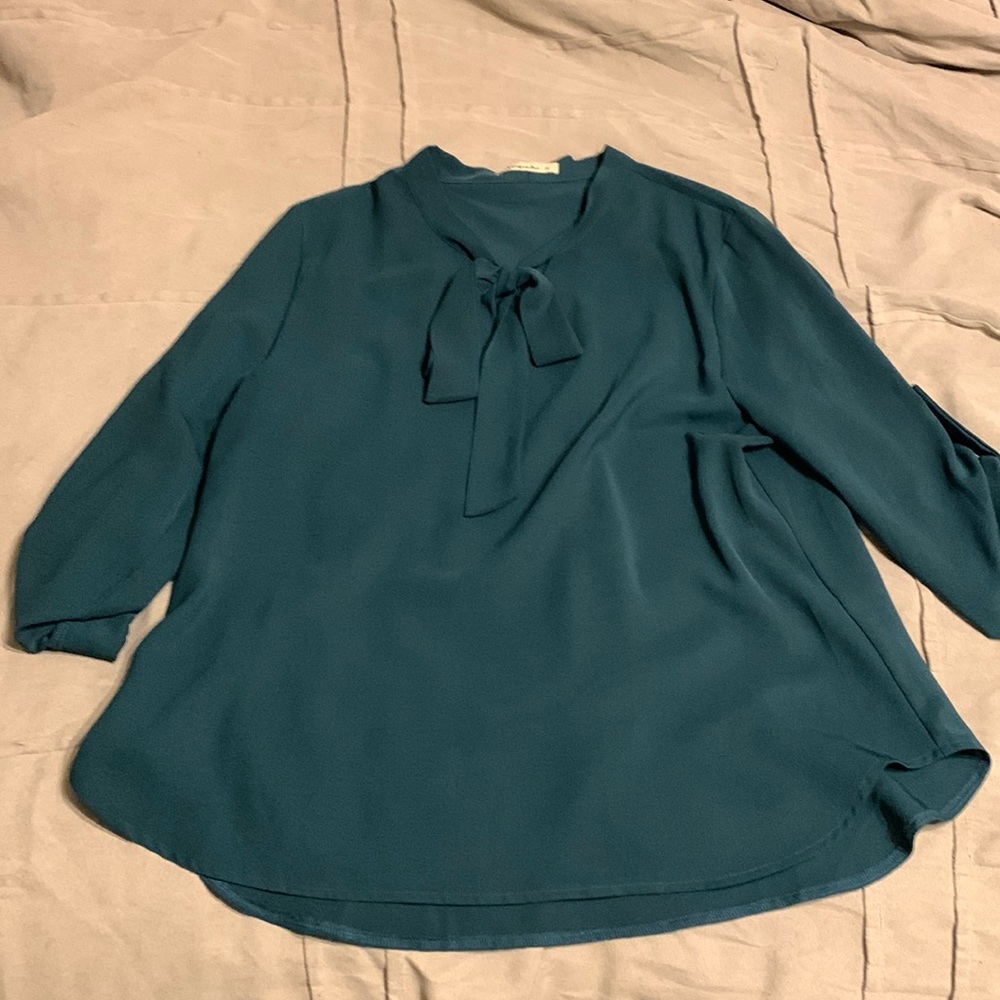 Hunter Green 3/4 Sleeve Front Tie Blouse Size XL